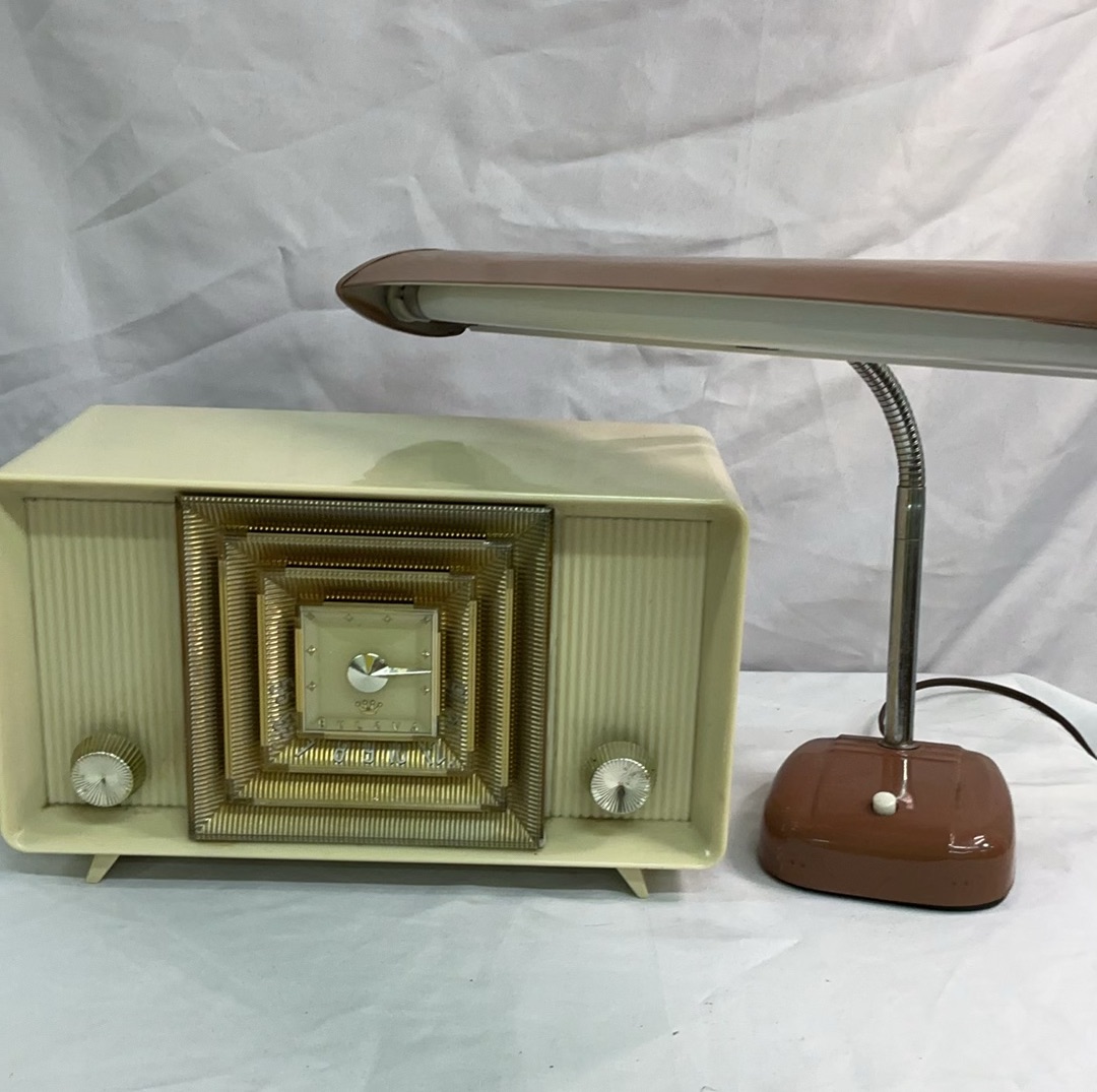 Vintage Bulova Clock Radio And an Underwriters Portable Desk Lamp - image 1 of 10