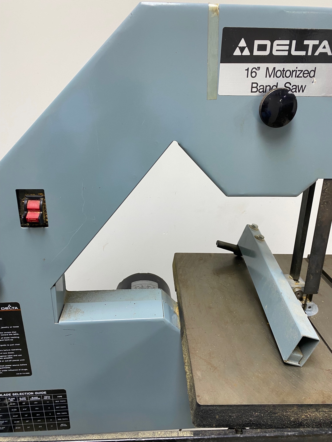 Delta Motorized Band Saw - image 4 of 7