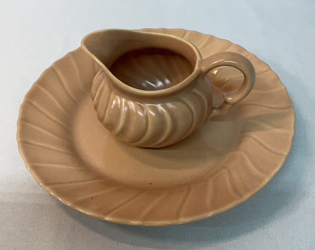 Assortment of Bauer And Franciscan Ceramics - image 7 of 10