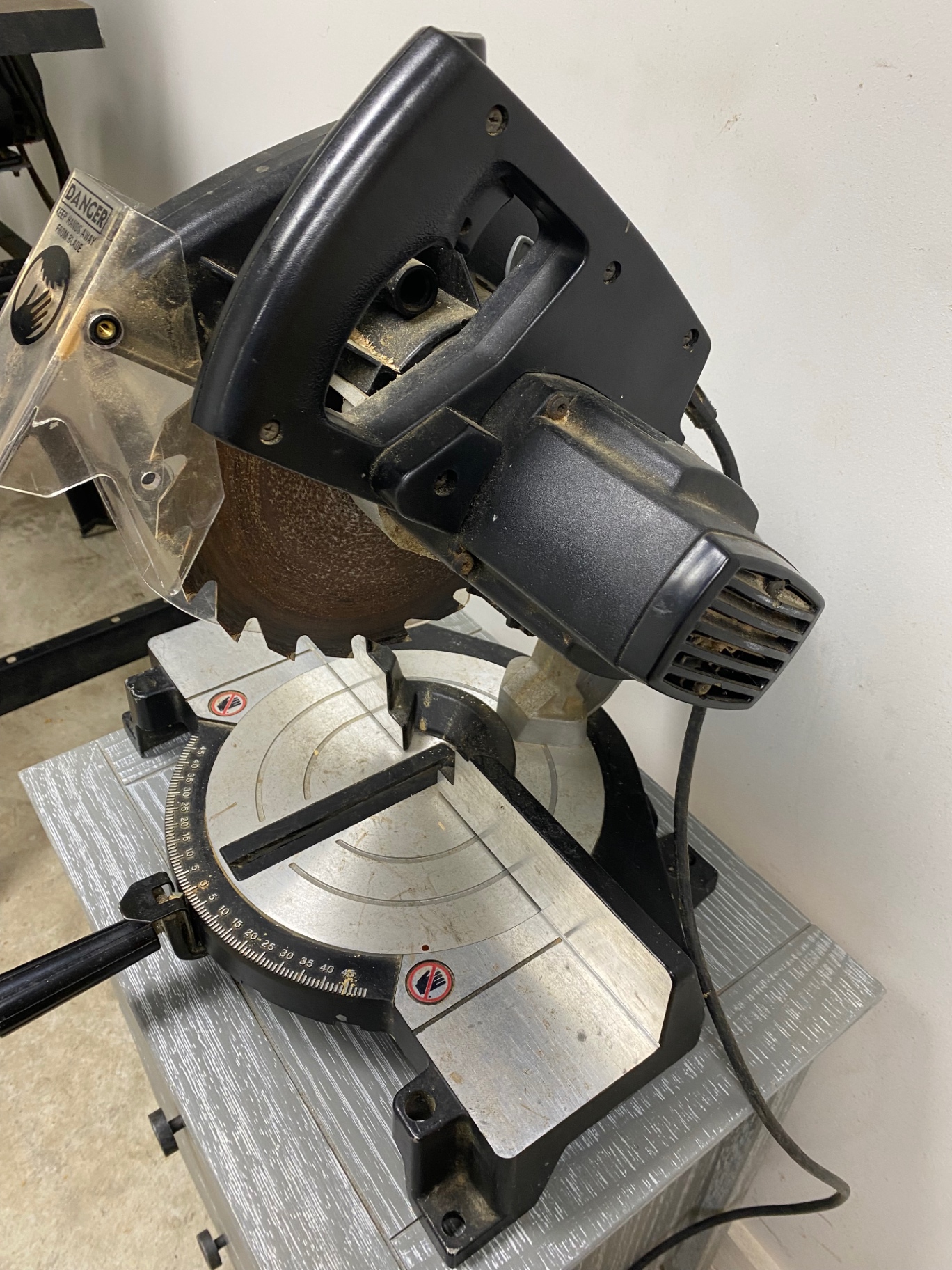 Miter Saw - image 4 of 5