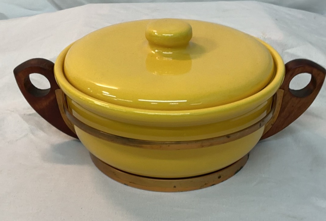 Bauer Ceramics mustards and browns. - image 7 of 12