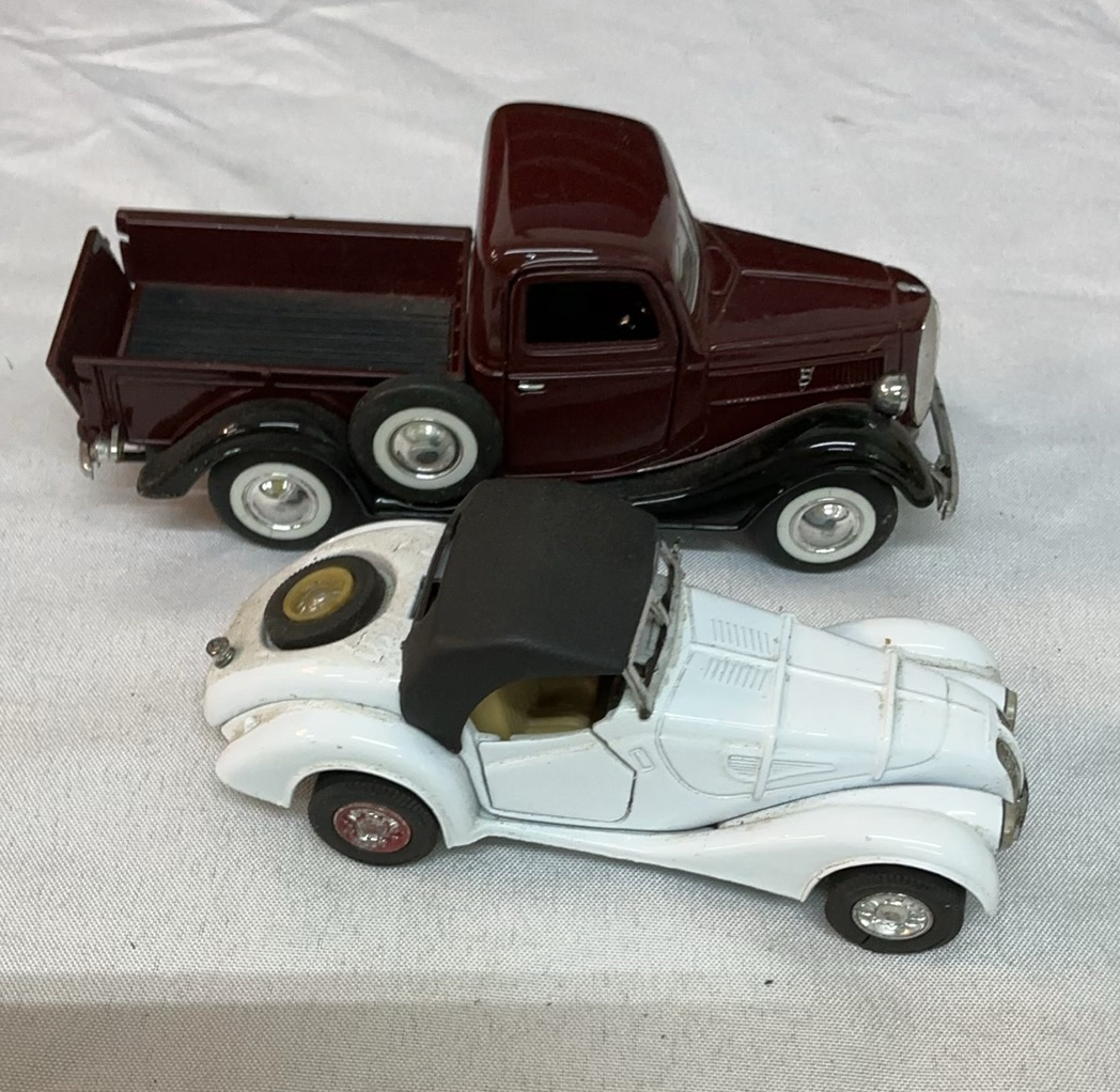 Vintage Automotive Shop Display items, Model cars - image 22 of 23