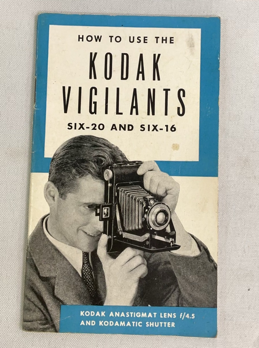 Vintage Kodak Vigilant Six-20 Camera with Accessories - image 2 of 6