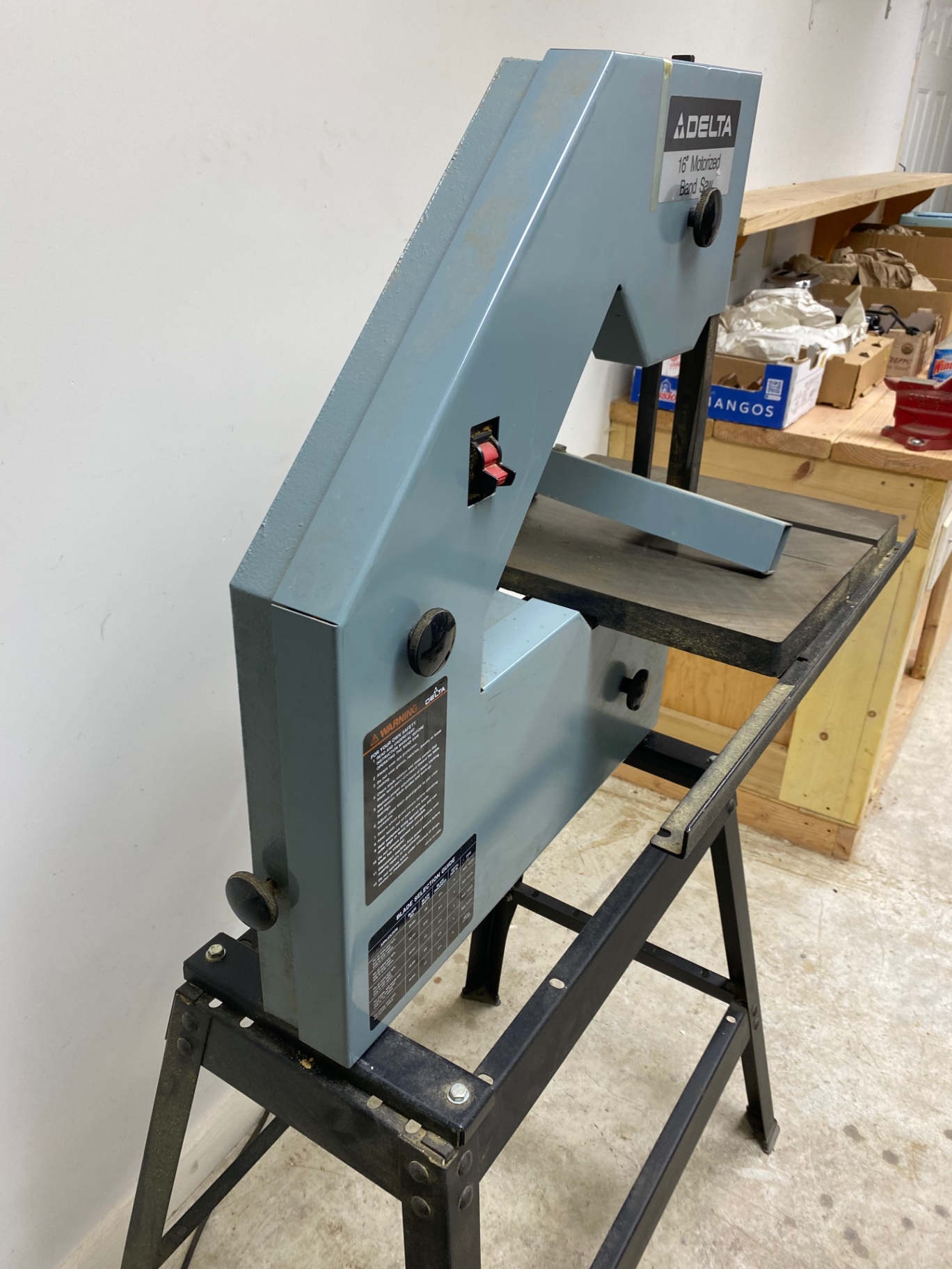 Delta Motorized Band Saw - image 2 of 7