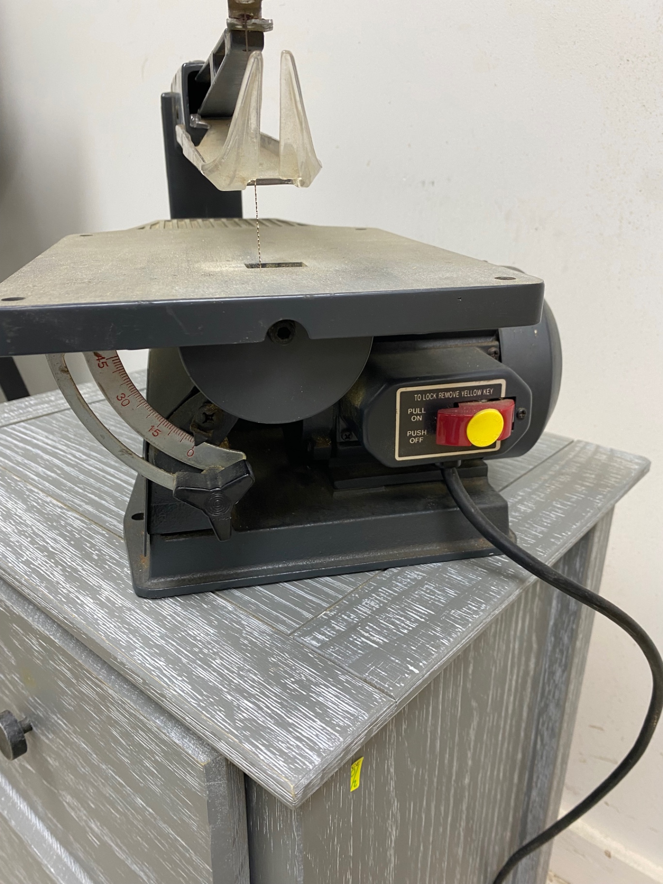 Scroll Saw - image 2 of 5