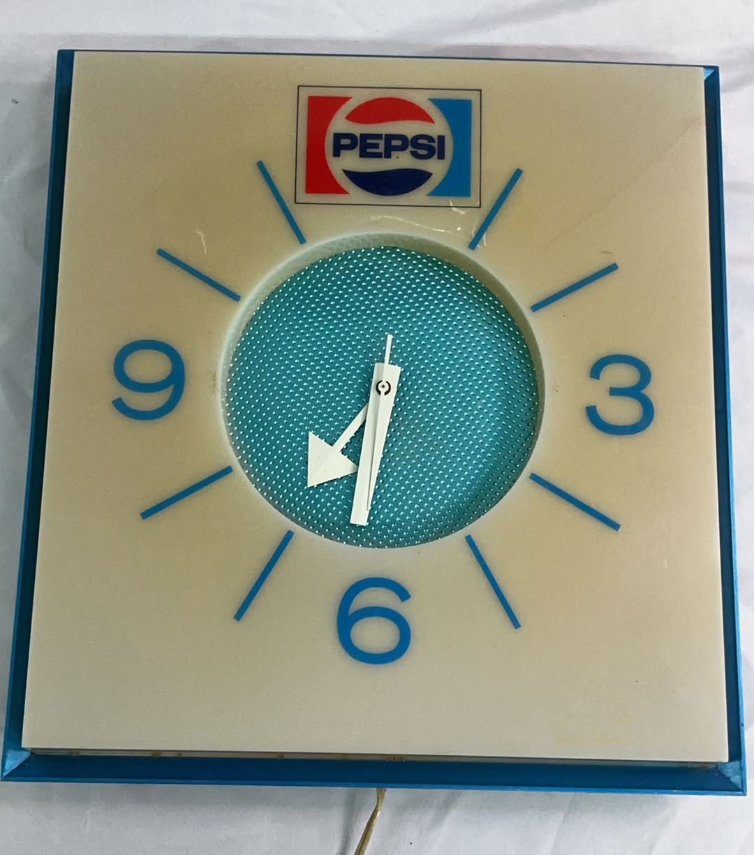 Vintage Pepsi Clocks - image 2 of 13