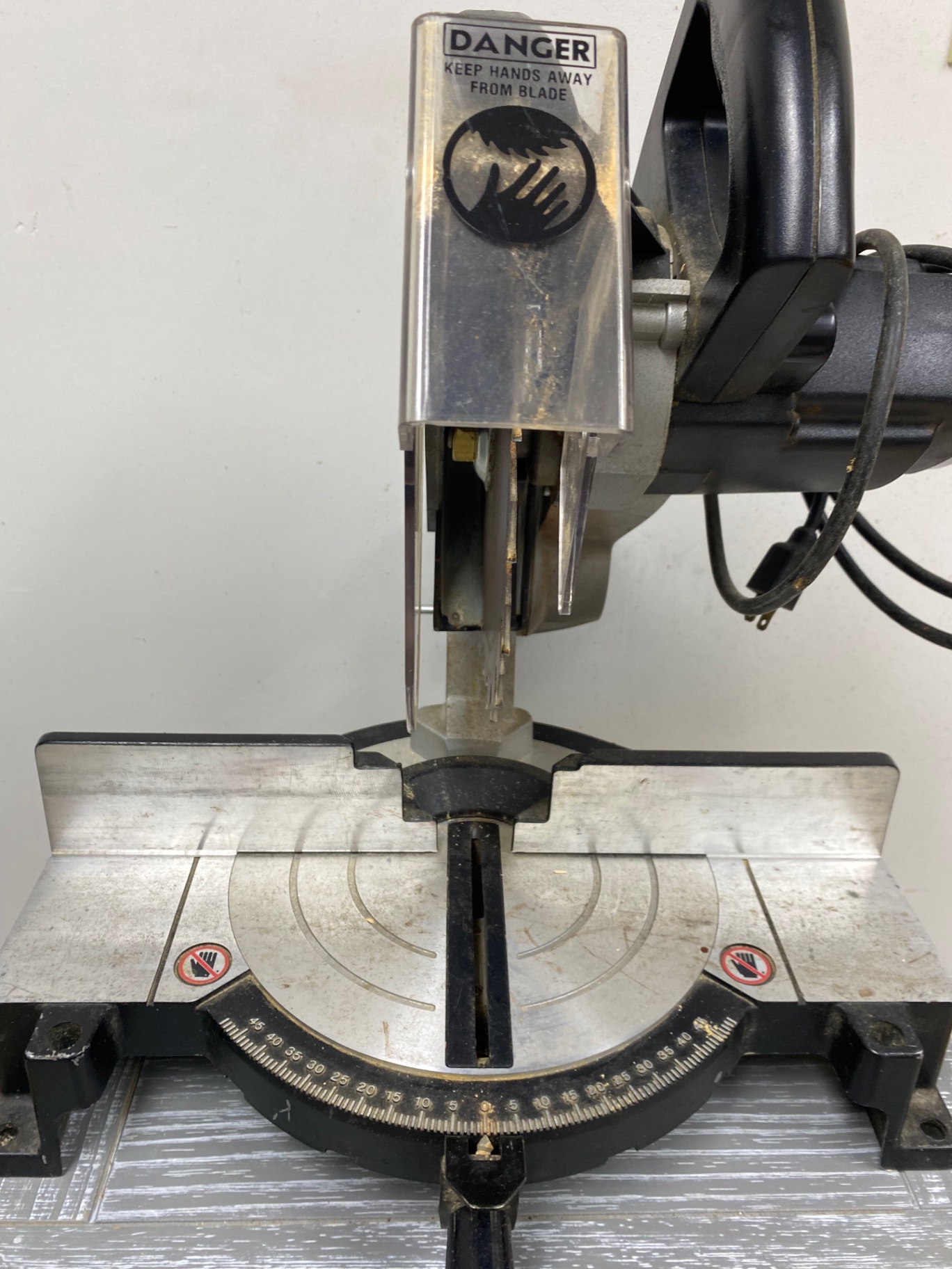 Miter Saw - image 3 of 5