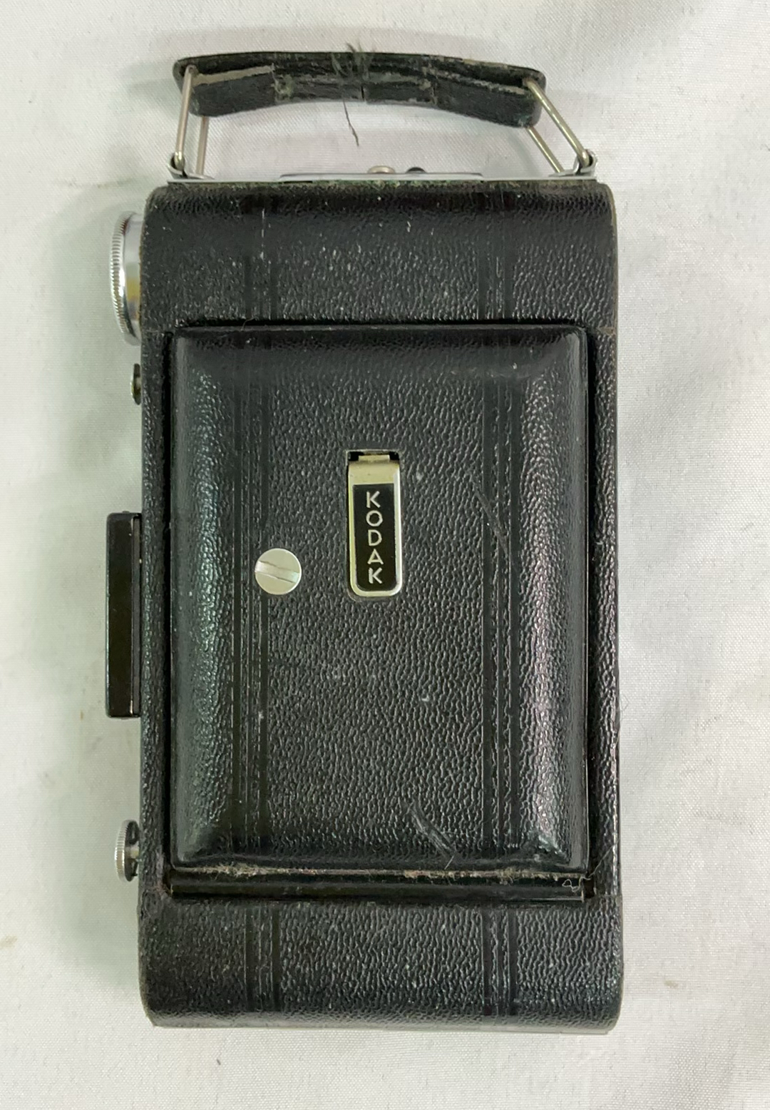 Vintage Kodak Vigilant Six-20 Camera with Accessories - image 3 of 6