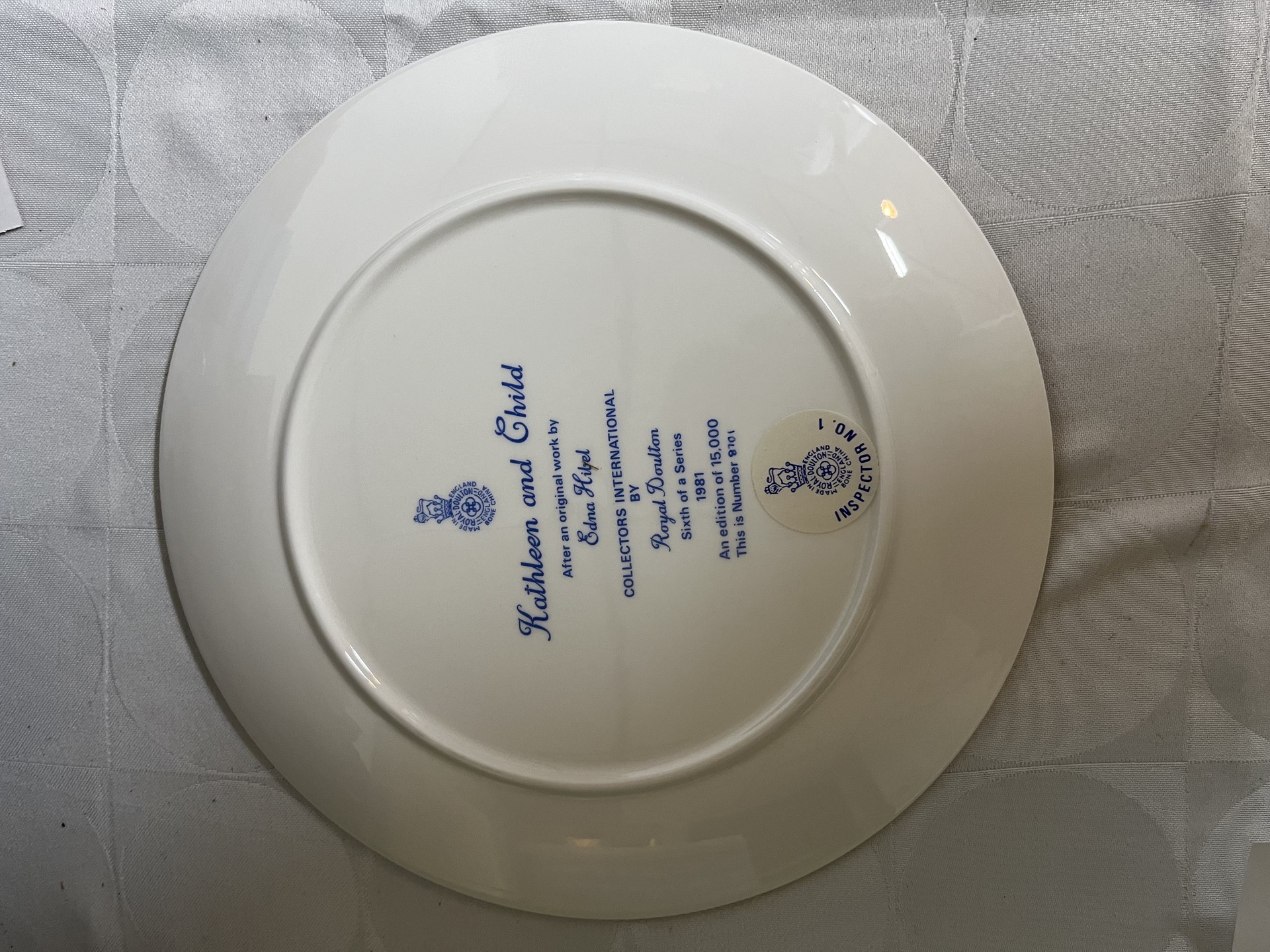 Hibel Mother and Child Plates (Set of 4) by Royal Doulton - image 8 of 9
