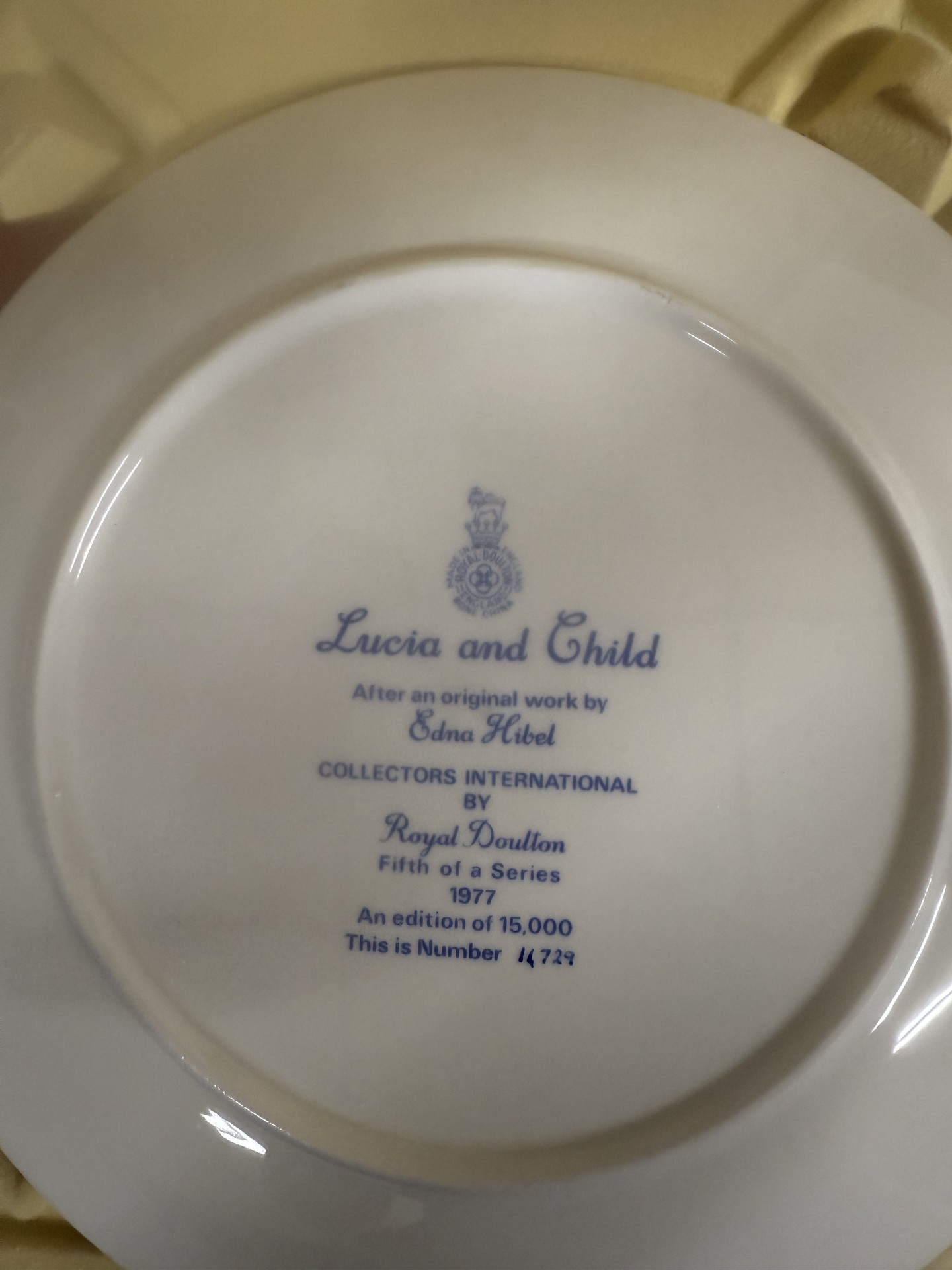 Edna Hibel Plates: Lucia and Child, Marilyn and Child, Kathleen and Child (Royal Doulton Collectors International) - image 5 of 10