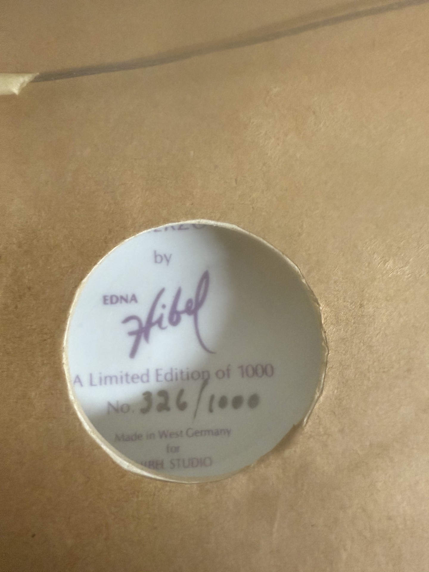 Fiore Edna Hibel Limited Edition Plates in Gold Frame - image 5 of 7