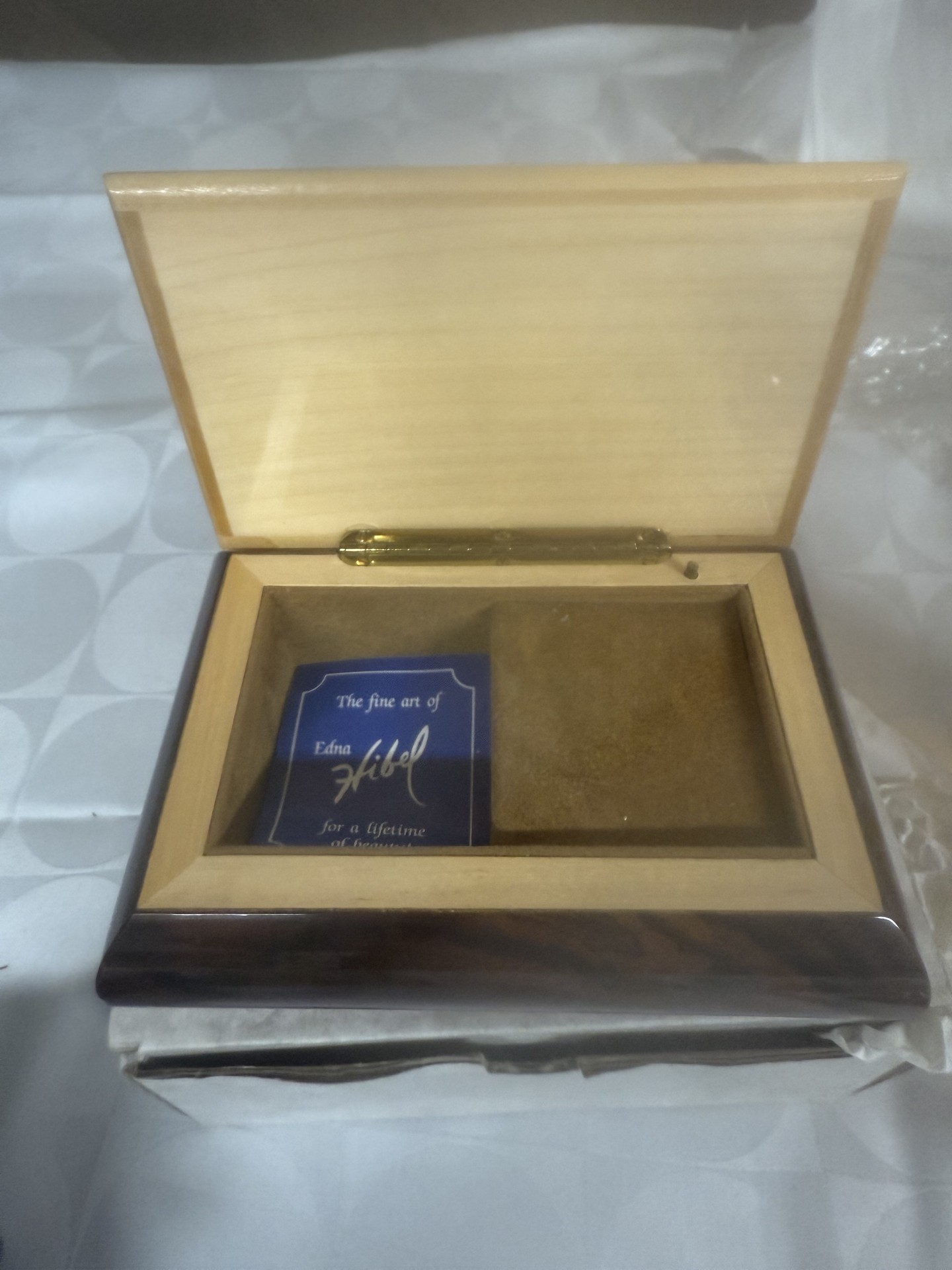 Edna Hibel Reminiscence Limoges Collector Box Set - image 8 of 10