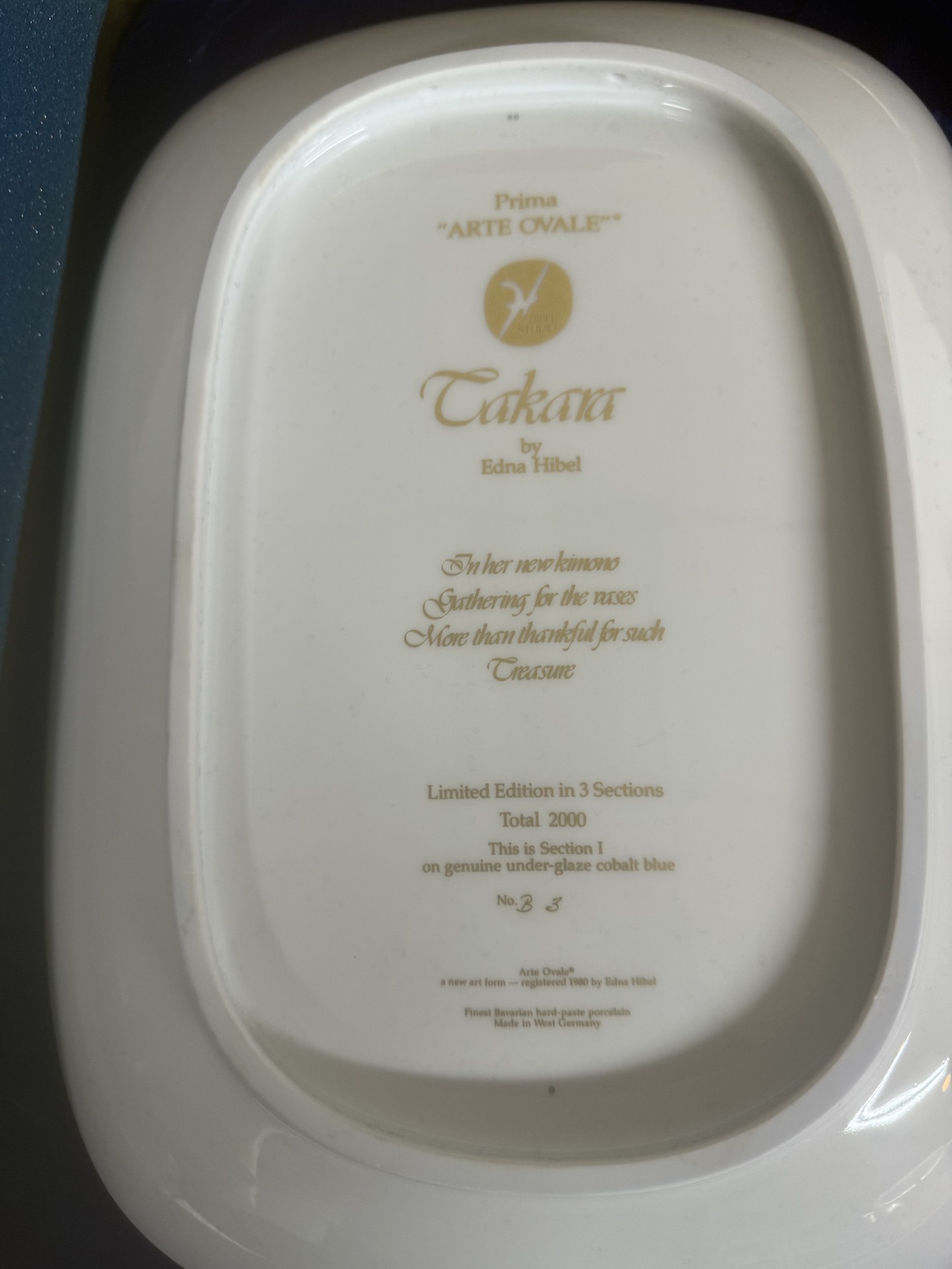 Takara Arte Ovale porcelain collection by Edna Hibel (Limited Edition) - image 2 of 9