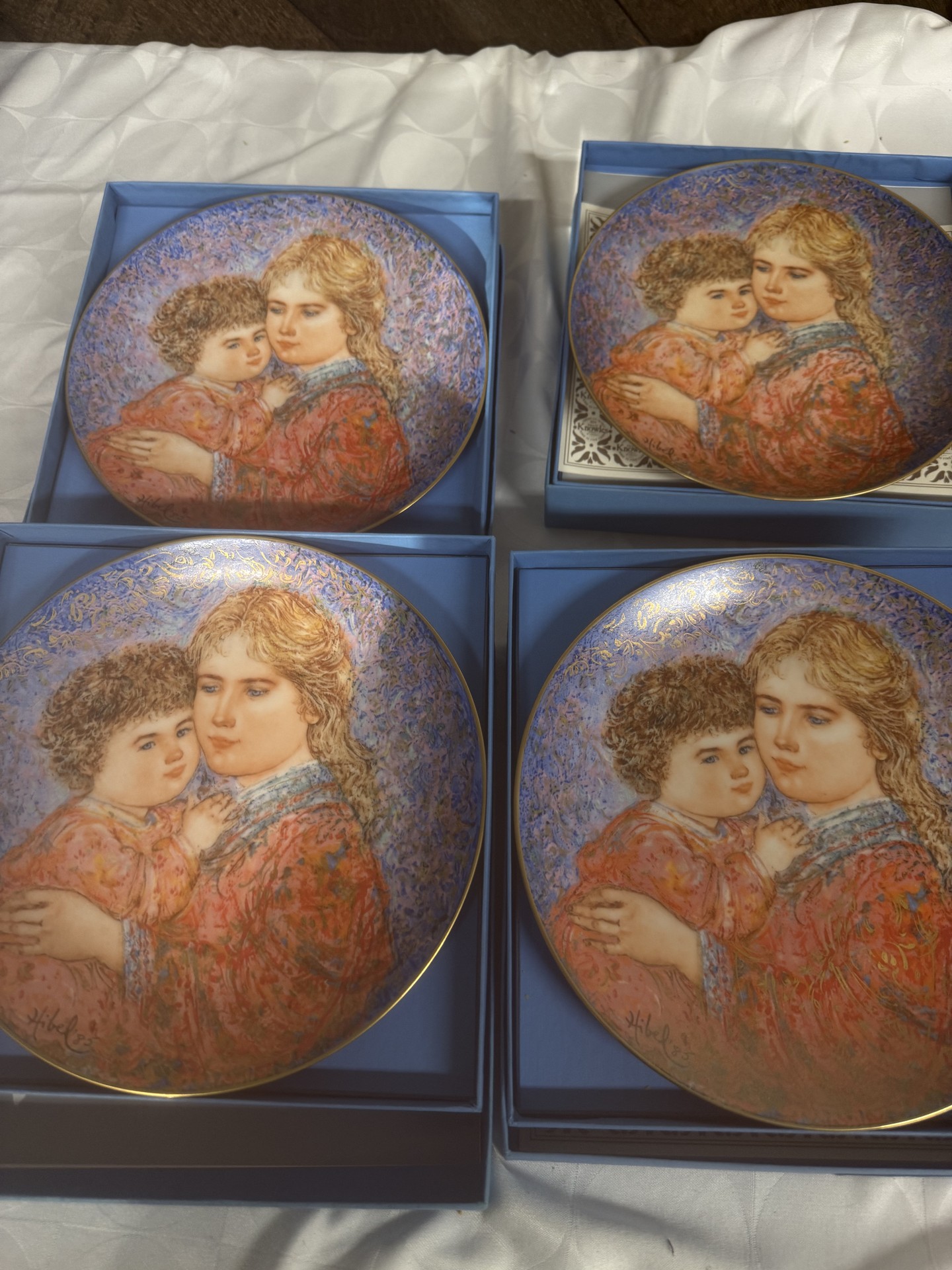 Edna Hibel Mother's Day Plate set (1985) 'Erica and Jamie' - image 1 of 7