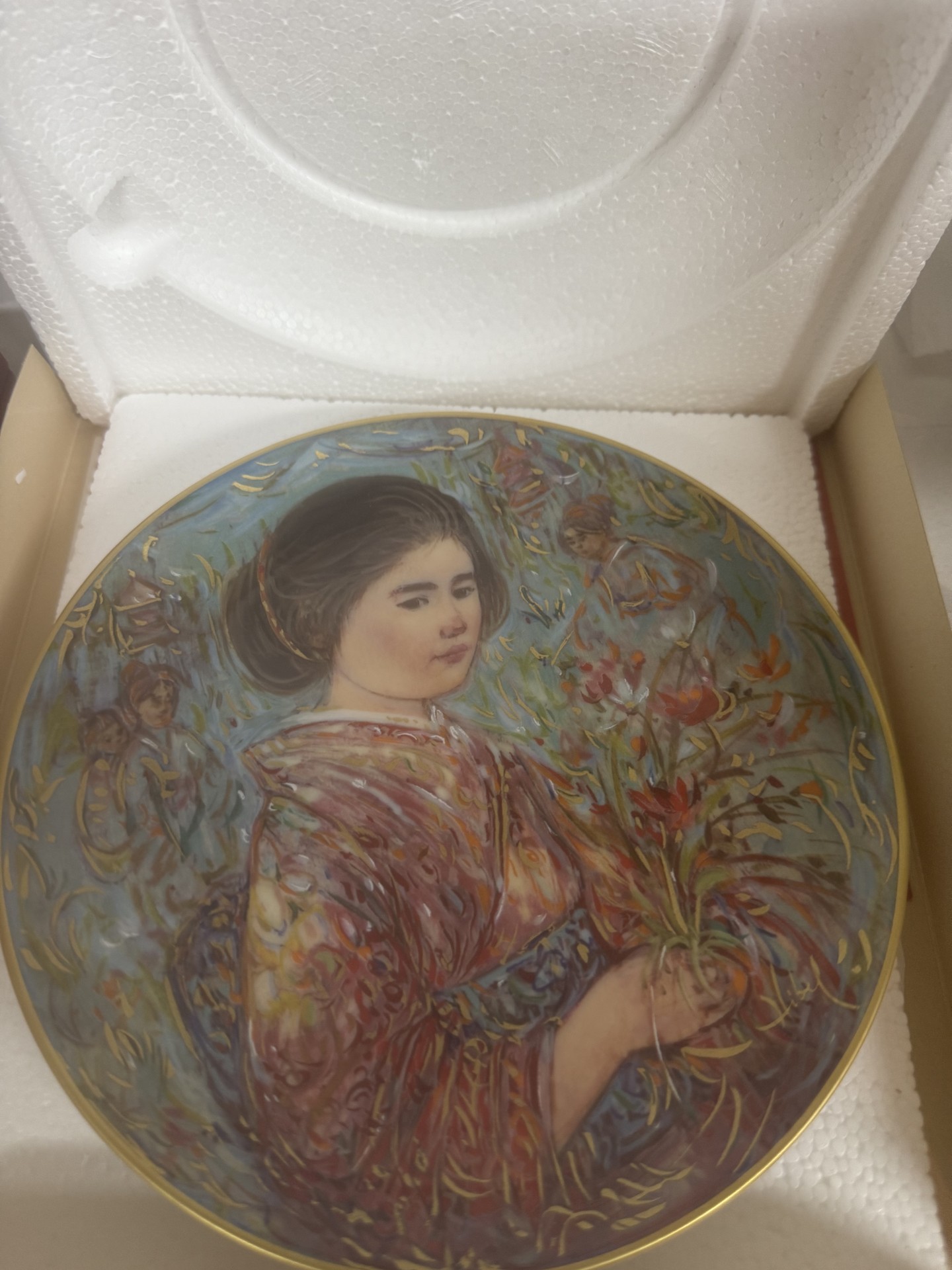 Edna Hibel Lucia & Child Limited Edition Porcelain Plates - image 6 of 14