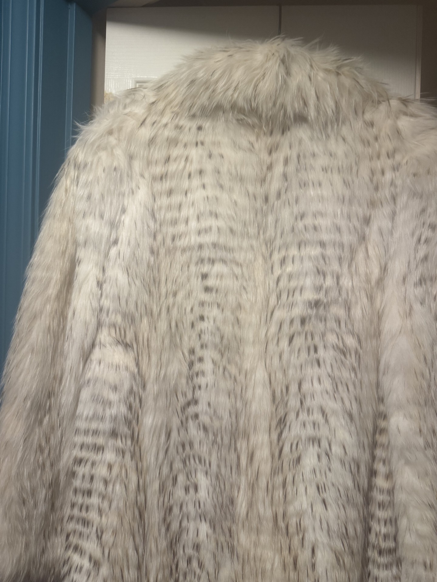 Long white fur coat with branding labels - image 4 of 5