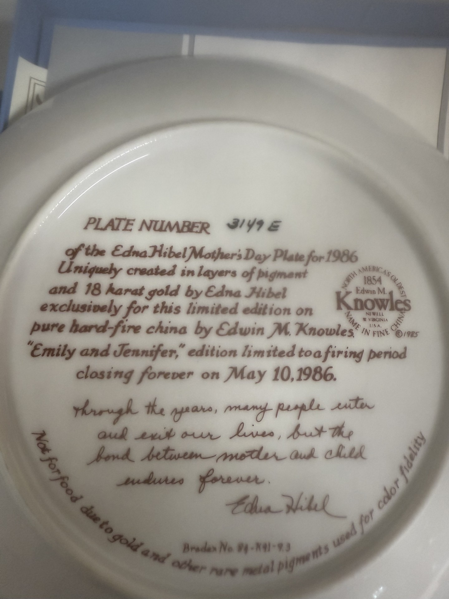 Edna Hibel Mother's Day Plates – Elizabeth, Jordan, and Janie; Emily and Jennifer; Erica and Jamie - image 10 of 15