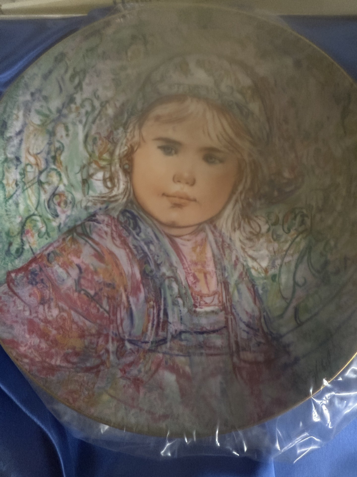 Edna Hibel Limited Edition Porcelain Plates with Certificates - image 1 of 12