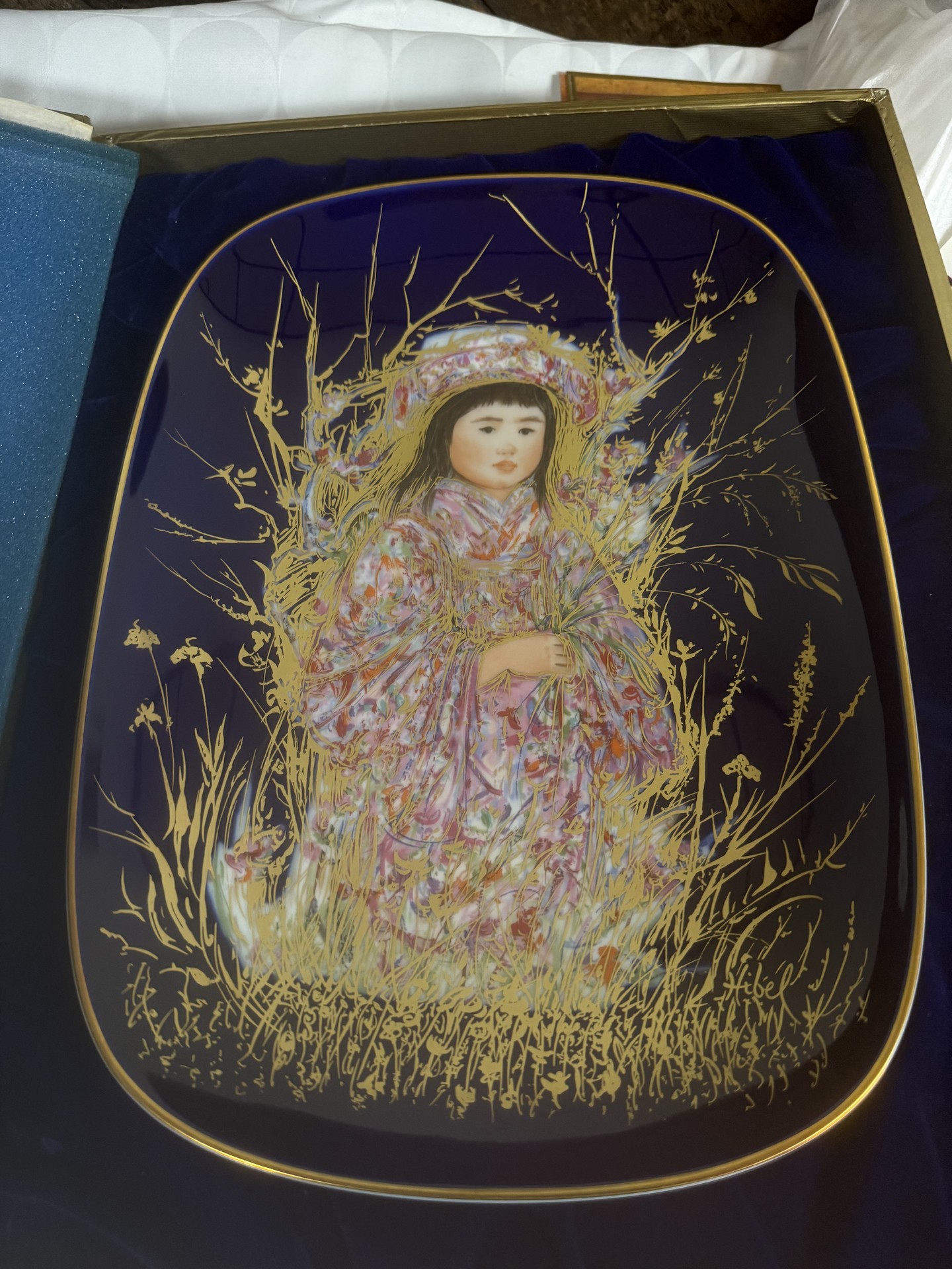Takara Arte Ovale porcelain collection by Edna Hibel (Limited Edition) - image 1 of 9