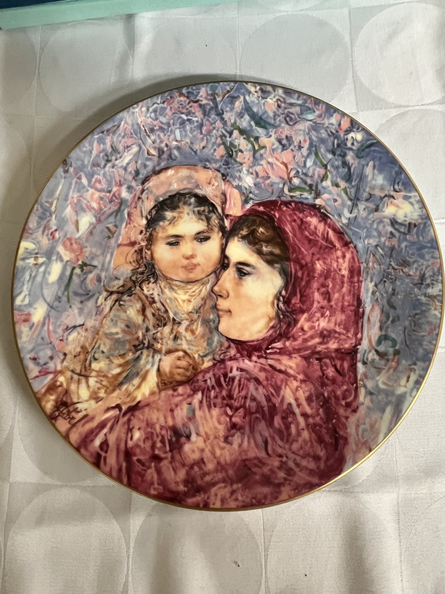 Edna Hibel Royal Doulton Mother and Child collectible plate set - image 6 of 8
