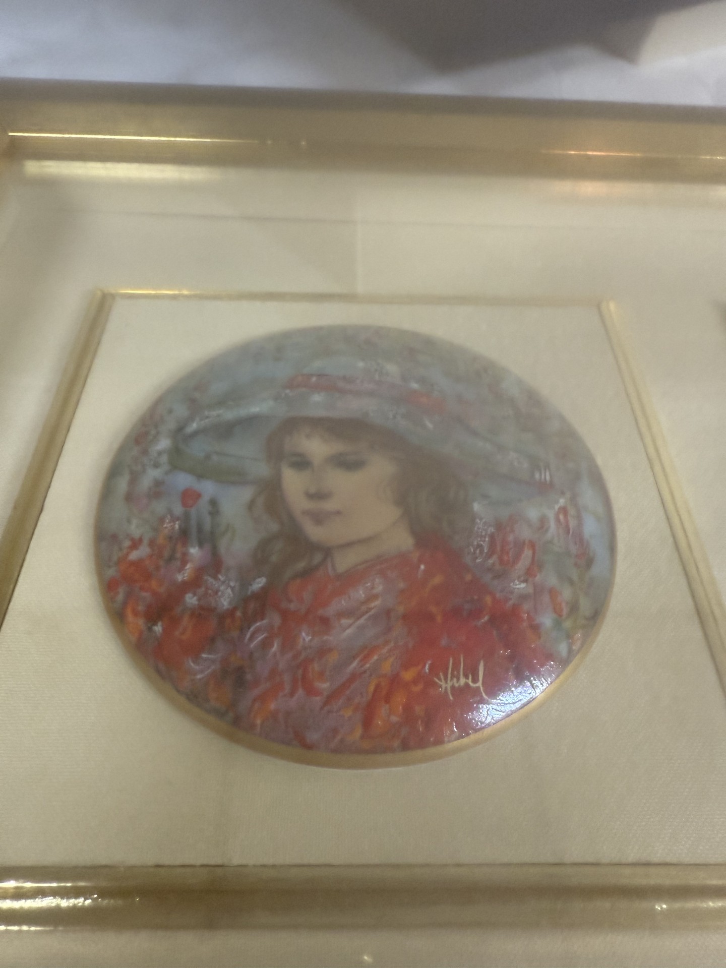Fiore Edna Hibel Limited Edition Plates in Gold Frame - image 3 of 7