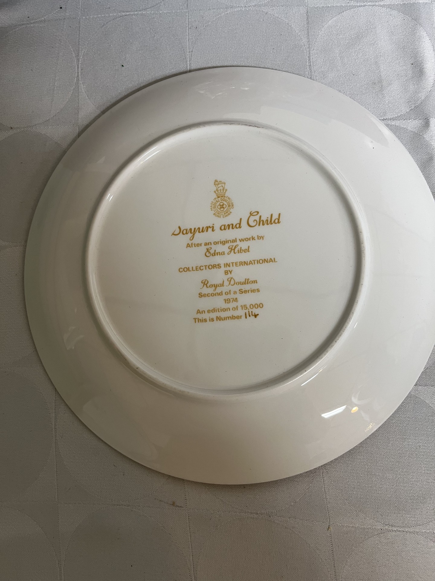 Edna Hibel Marilyn and Child; Kathleen and Child Royal Doulton plates - image 6 of 9
