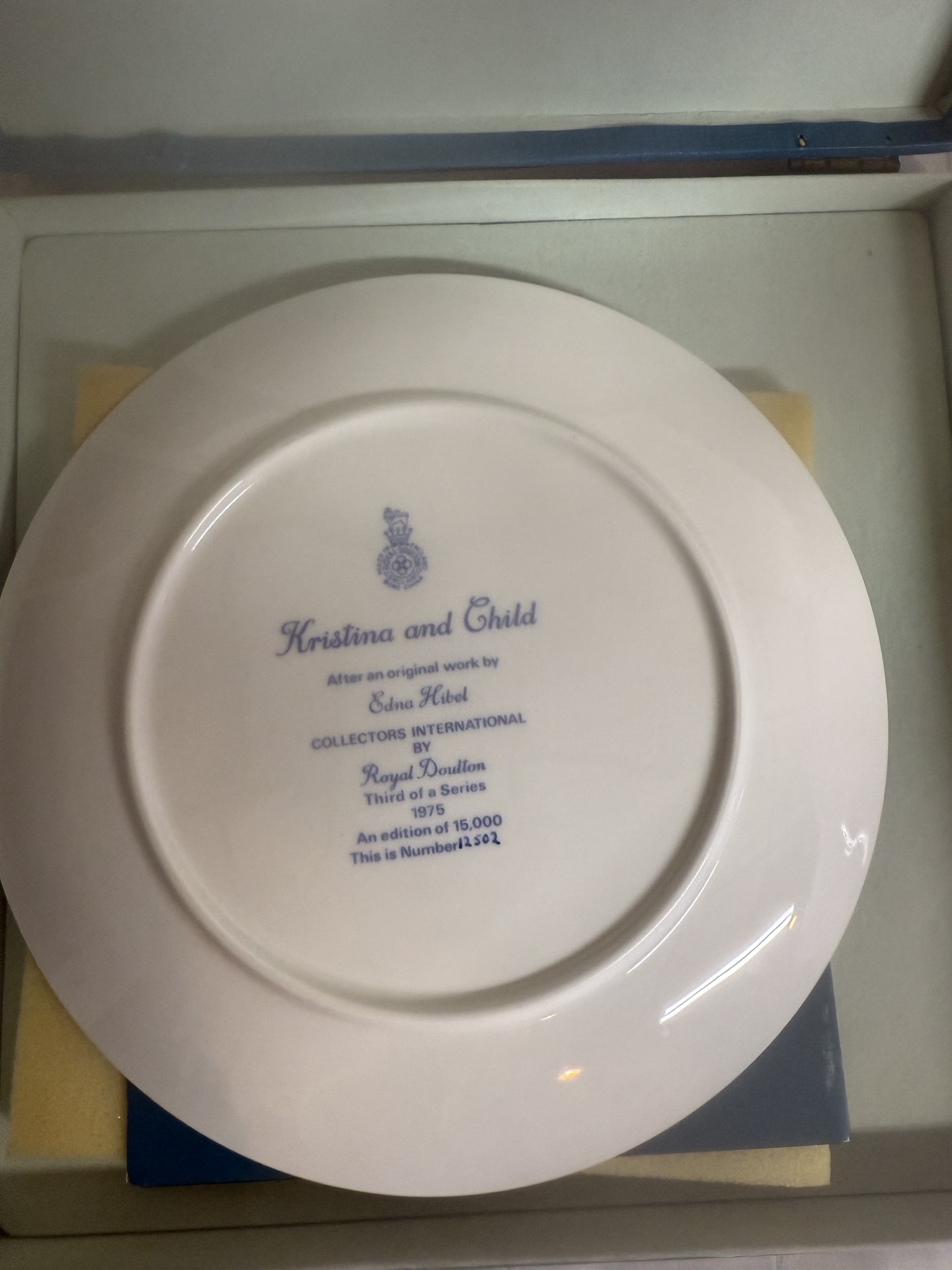 Edna Hibel Lucia and Child, Kristina and Child, and Marilyn and Child Collector Plates - image 6 of 7