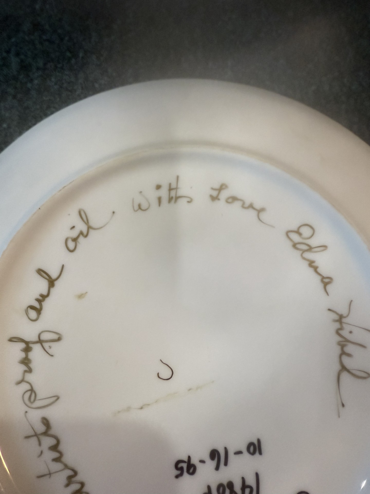 Gilded Madonna and Child decorative plate - image 5 of 6