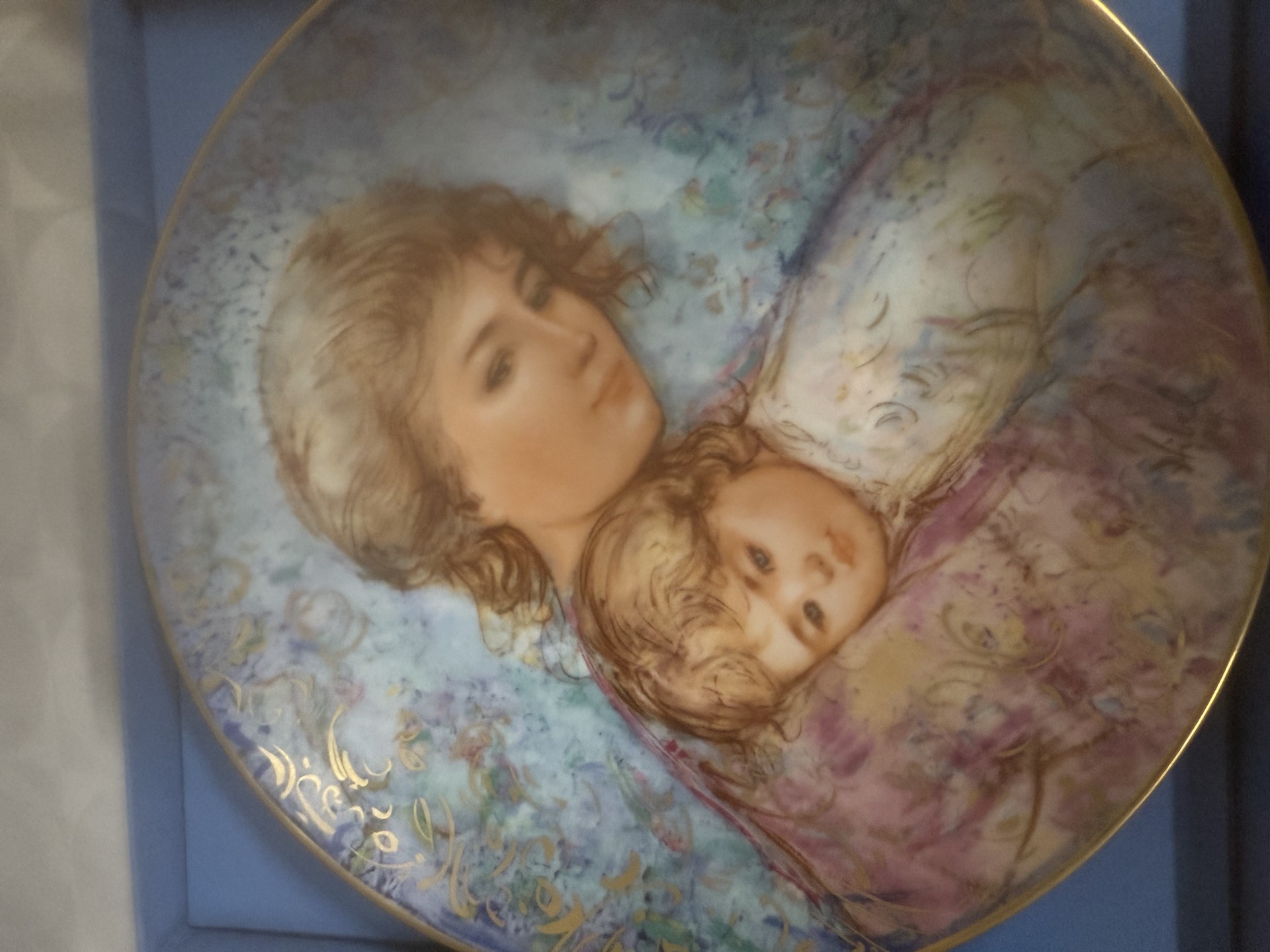 Three decorative porcelain plates with vintage artwork - image 5 of 11
