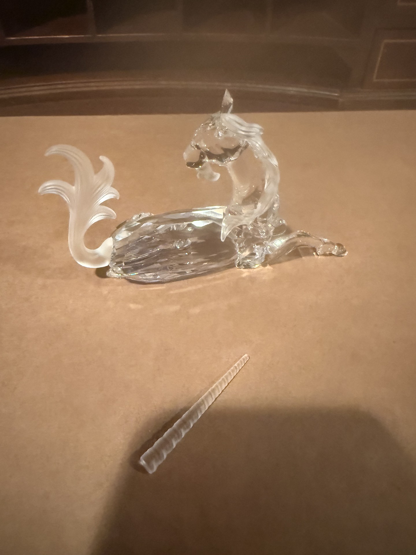 Crystal horse figurine with decorative tail - image 2 of 3