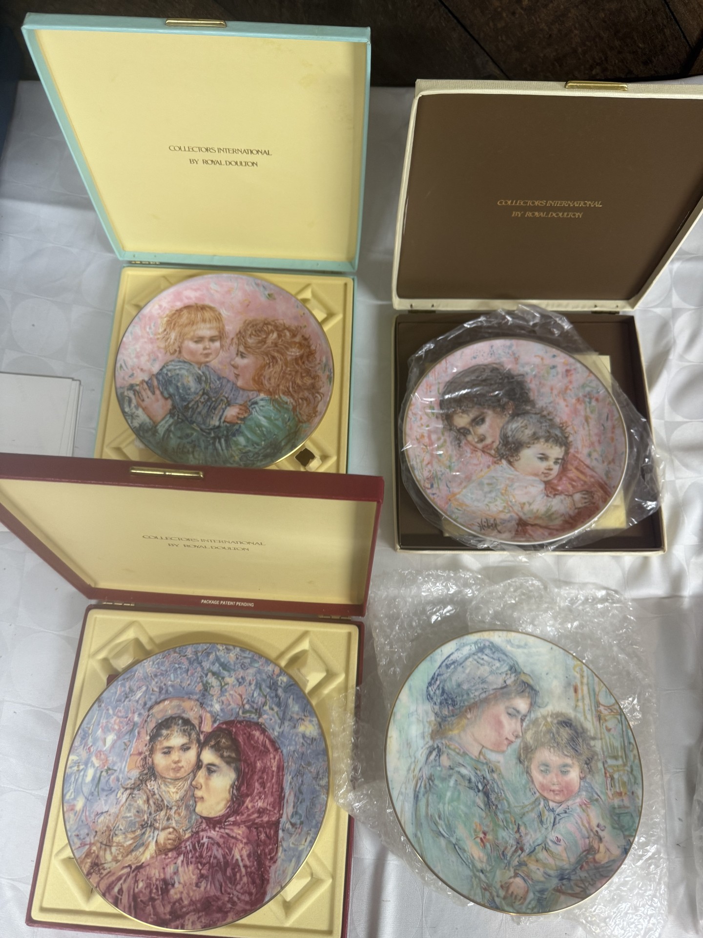 Edna Hibel Plates: Lucia and Child, Marilyn and Child, Kathleen and Child (Royal Doulton Collectors International) - image 1 of 10