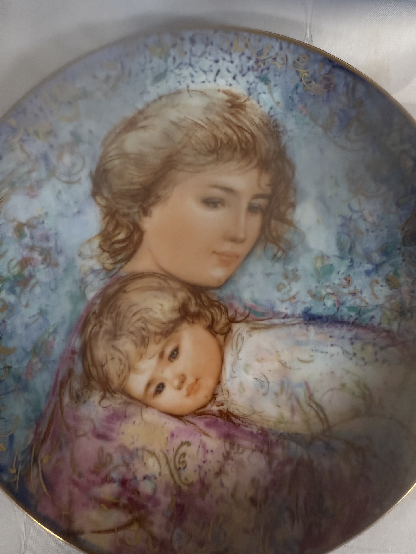 Edna Hibel Mother's Day Collector Plates – Four Plate Set - image 4 of 10
