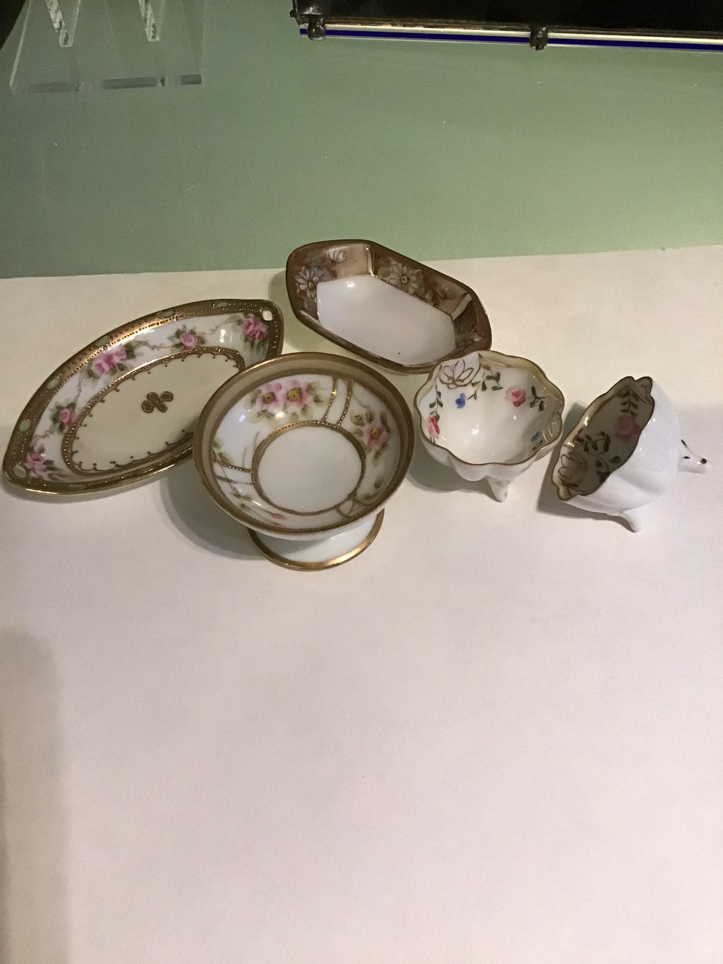 Five-piece Nippon porcelain salt cellars - image 1 of 2