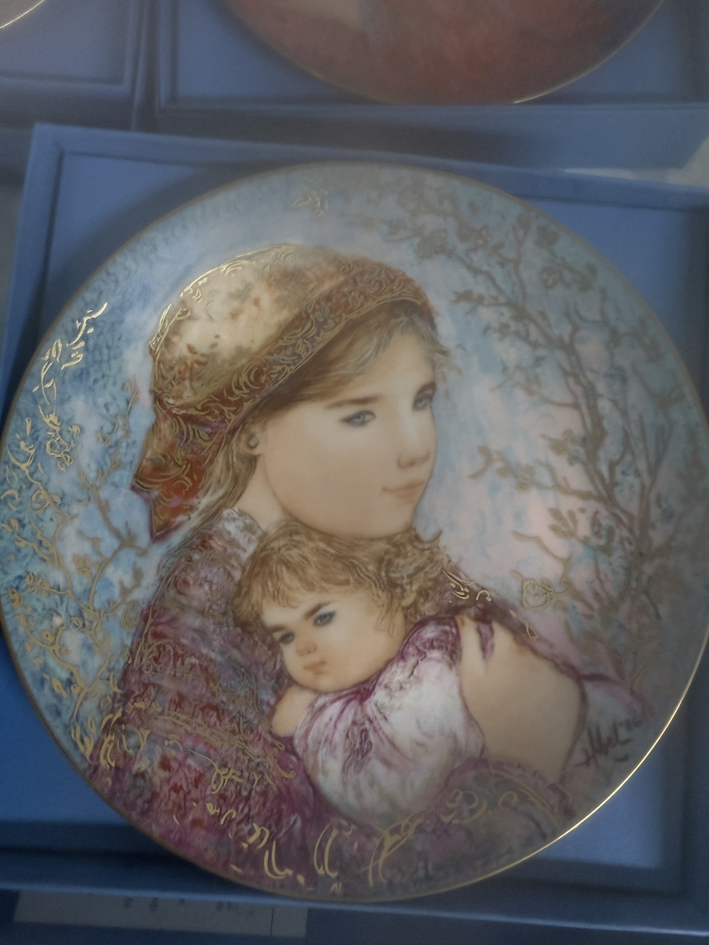 Edna Hibel Mother's Day Plate Collection (Limited Editions) - image 5 of 14