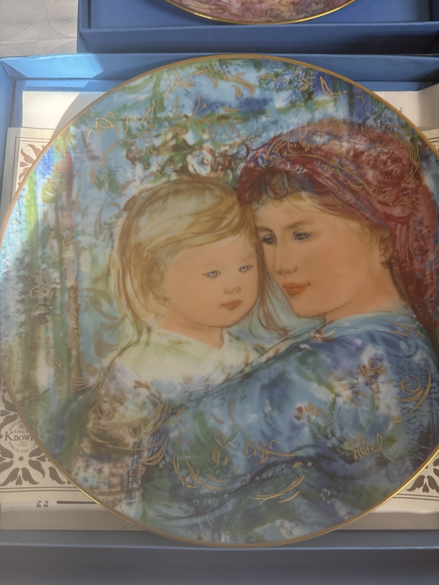 Edna Hibel Mother's Day Plate Collection (Limited Editions) - image 2 of 14