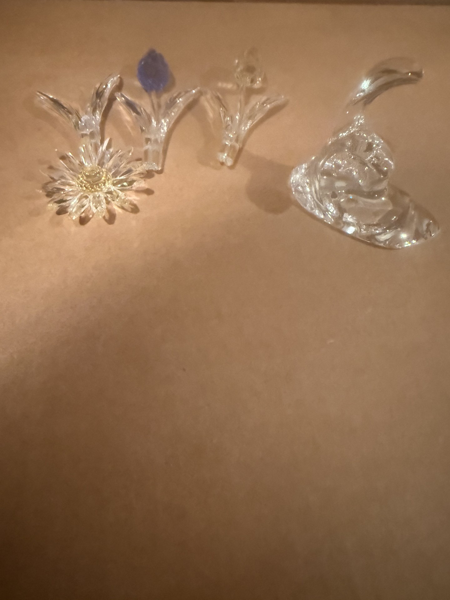 Swarvorski - Crystal glass flower and leaf chandelier components - image 1 of 6