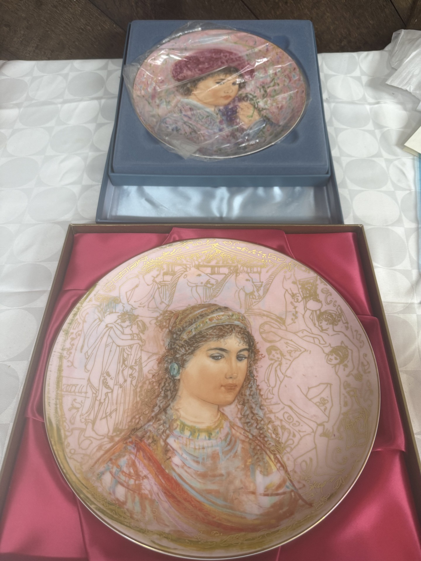Hibel Porcelain Plate Collection with Diana and Greece tributes - image 15 of 21
