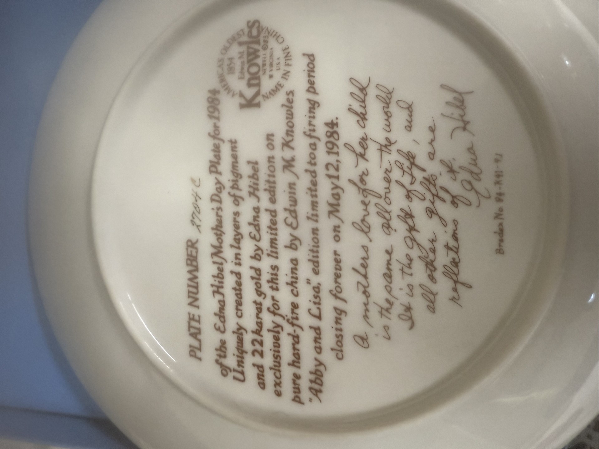 Three decorative porcelain plates with vintage artwork - image 6 of 11