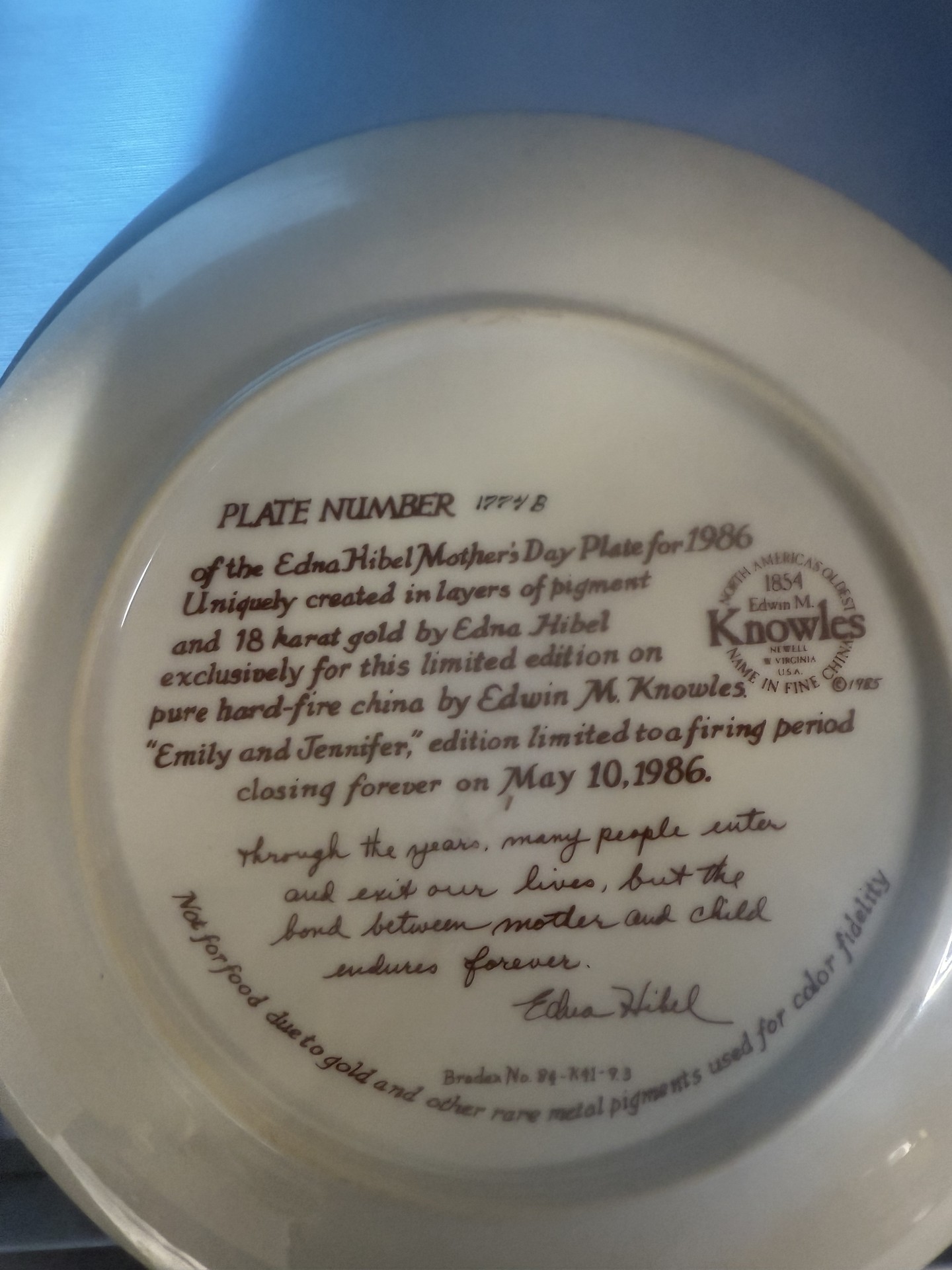 Edna Hibel Mother's Day Plates Collection (1984–1991) - image 9 of 14