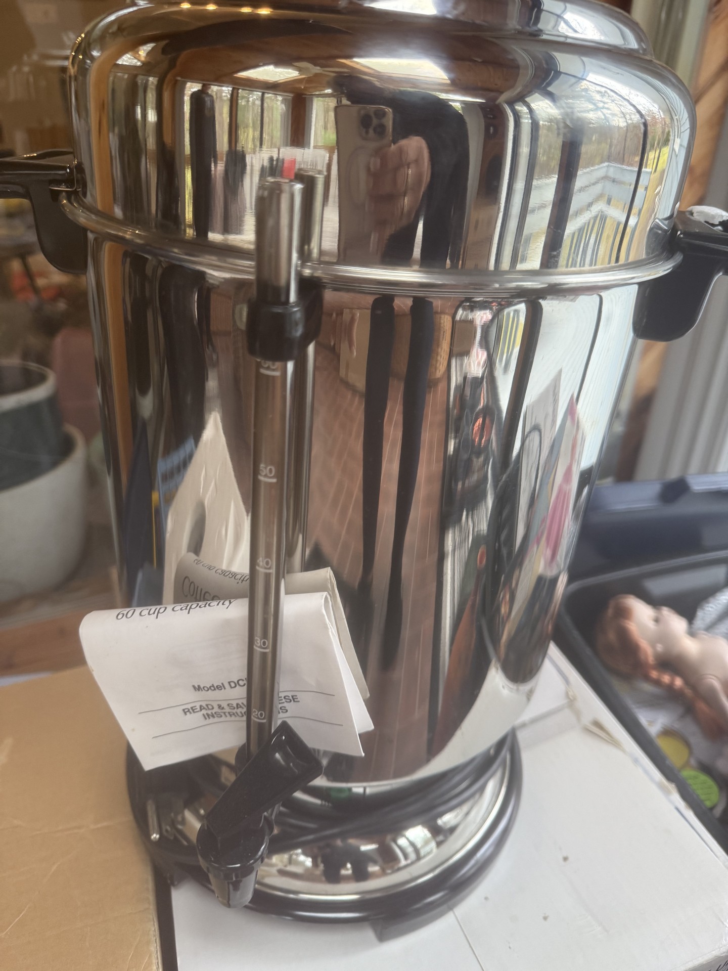 DeLonghi 60-Cup Coffee Urn with Box and Accessories - image 3 of 5