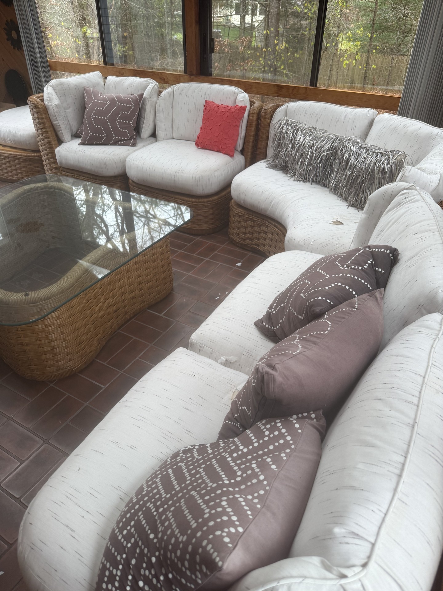 Wicker outdoor sectional with glass coffee table and accessories - image 6 of 9