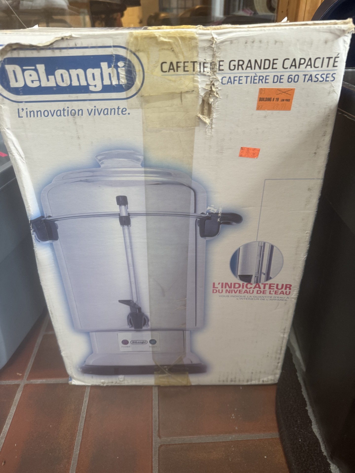 DeLonghi 60-Cup Coffee Urn with Box and Accessories - image 1 of 5