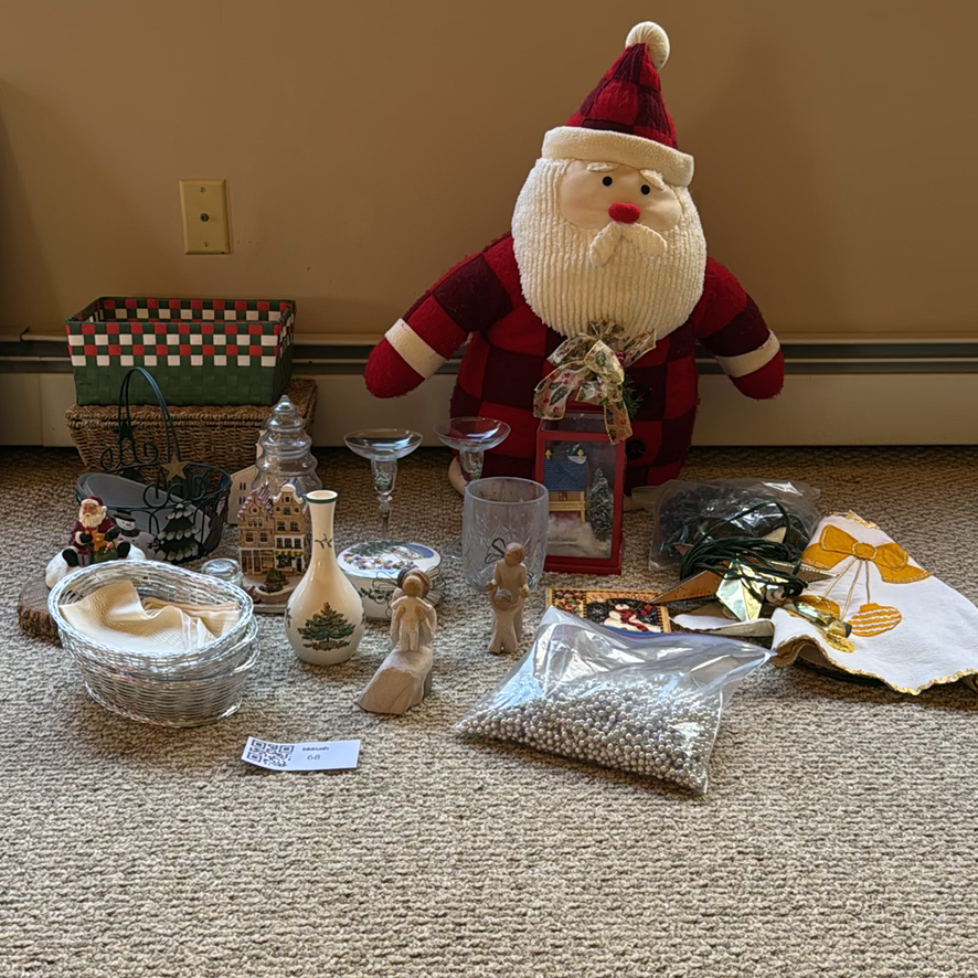 Assorted Christmas Holiday Decor Items - image 1 of 13