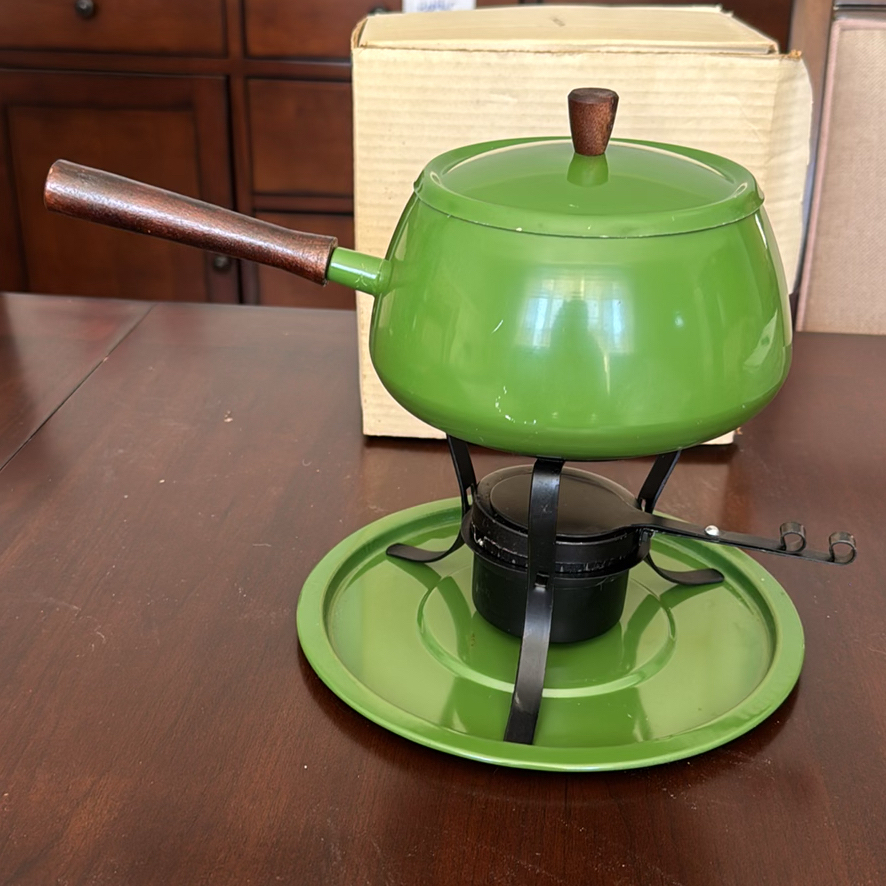 Green Fondue Pot Set with Stand and Burner - image 1 of 4