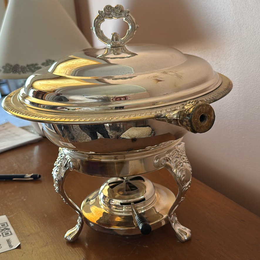 International Silver Company Chafing Dish with Lid and Burner - image 4 of 4
