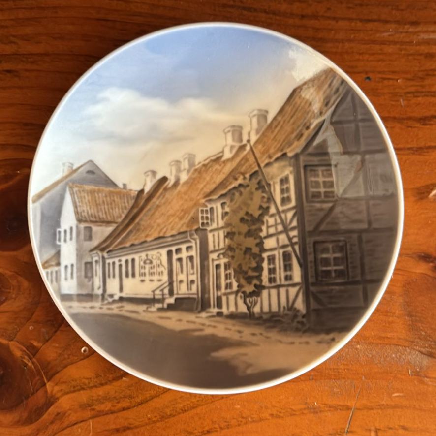 Set of Four Danish Decorative Ceramic Plates - image 4 of 7