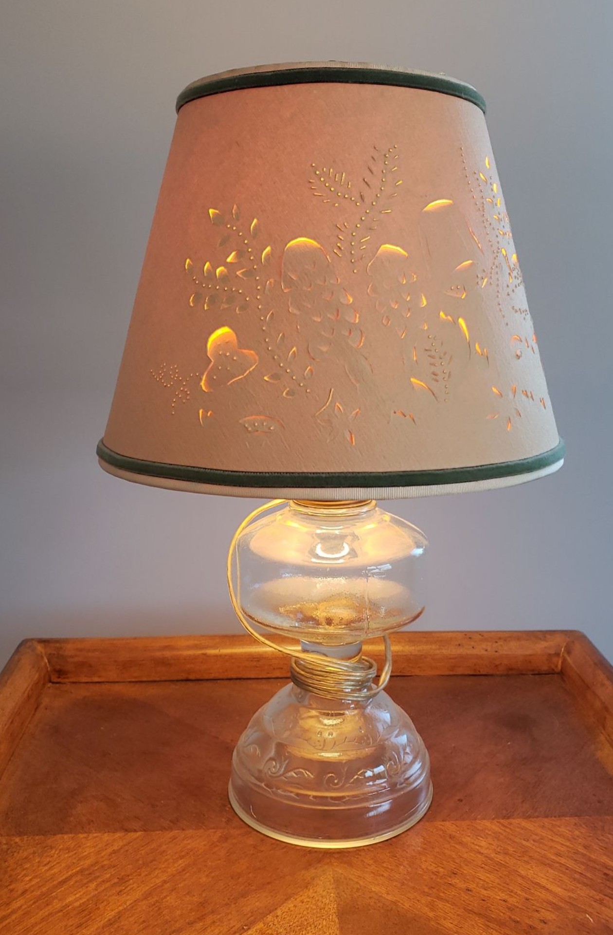 Butler Side Table with Lamp - image 4 of 4