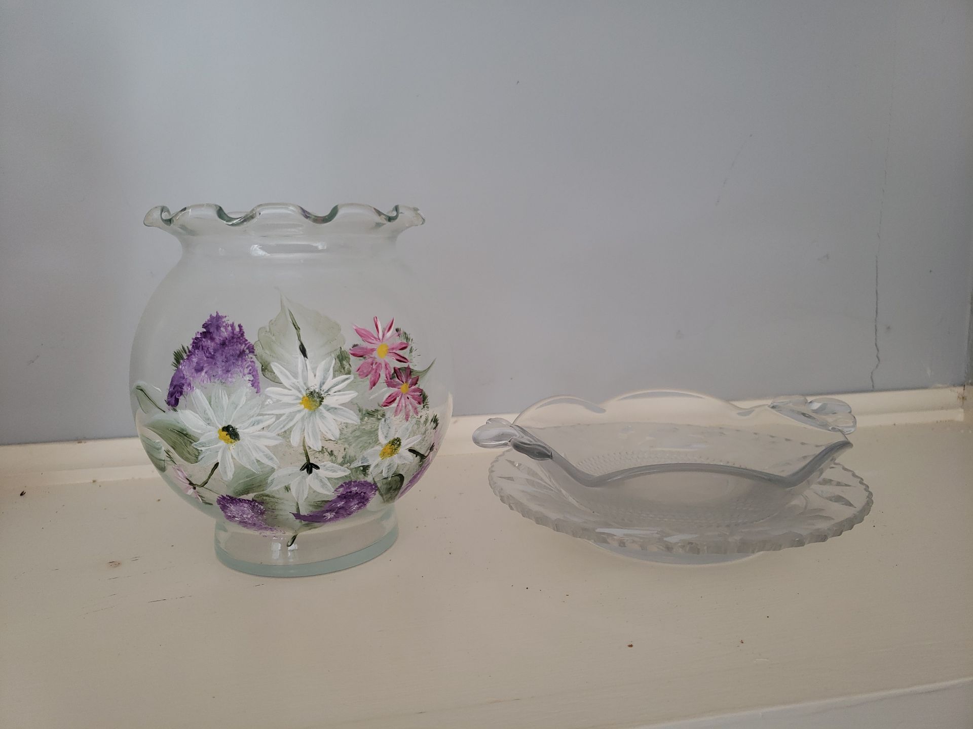 Floral hand-painted glass vases with bowls - image 2 of 3
