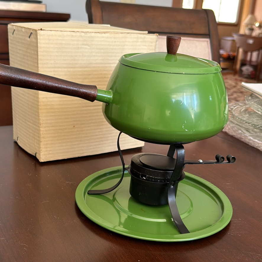 Green Fondue Pot Set with Stand and Burner - image 2 of 4