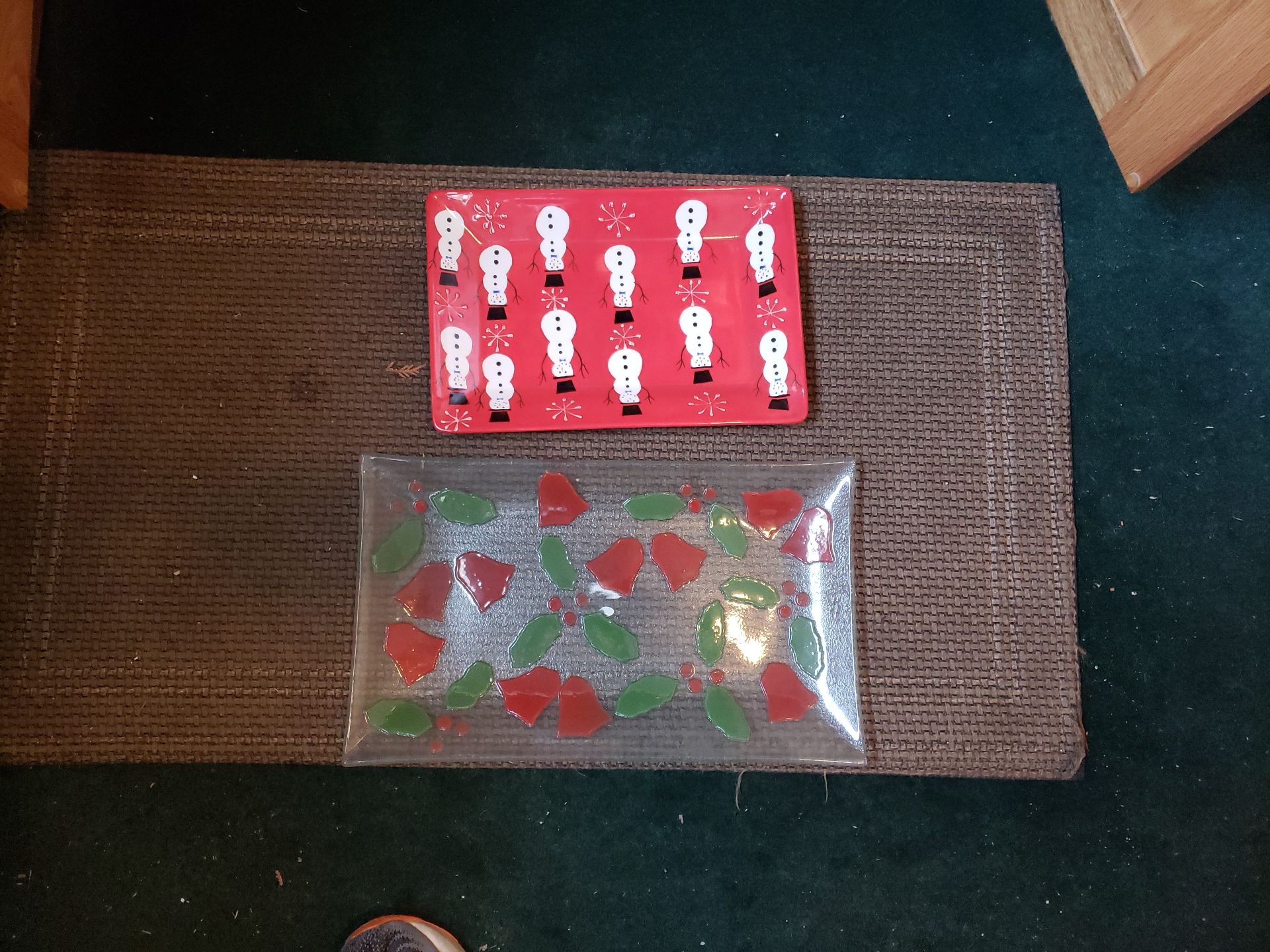 Holiday ceramic dinnerware and bakeware set - image 2 of 6